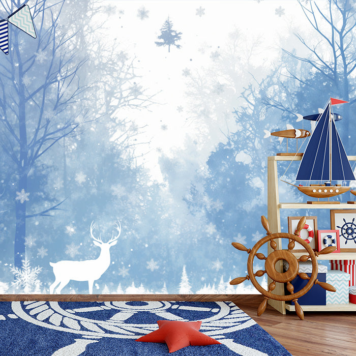 Carta da parati murale con dipinto di bosco invernale blu con cervi per una stanza da bambini | Bosco blu, bianco e azzurro chiaro -1