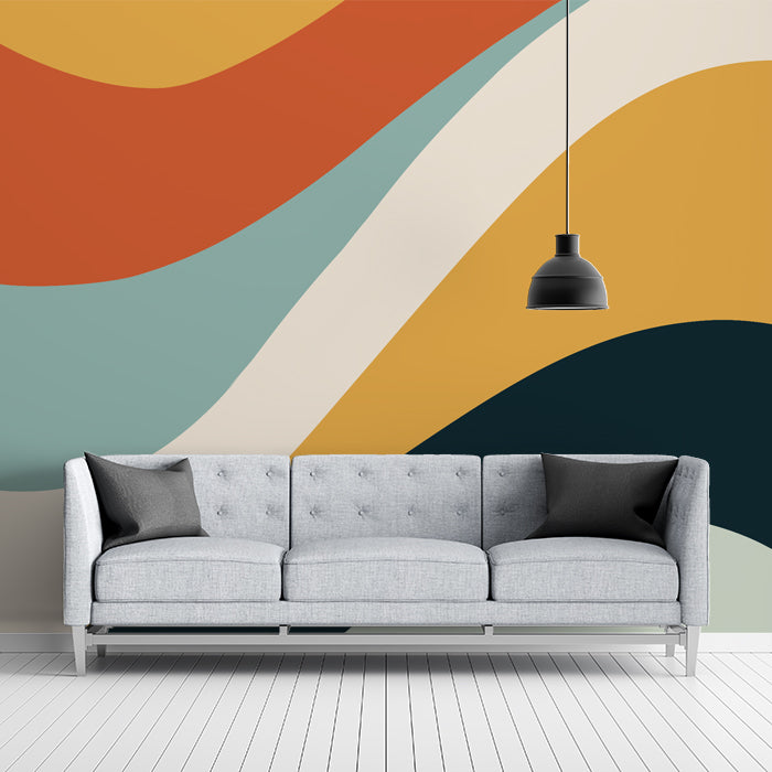 Mural de papel pintado con rayas onduladas de estilo retro en una paleta de colores orgánicos de mediados de siglo.